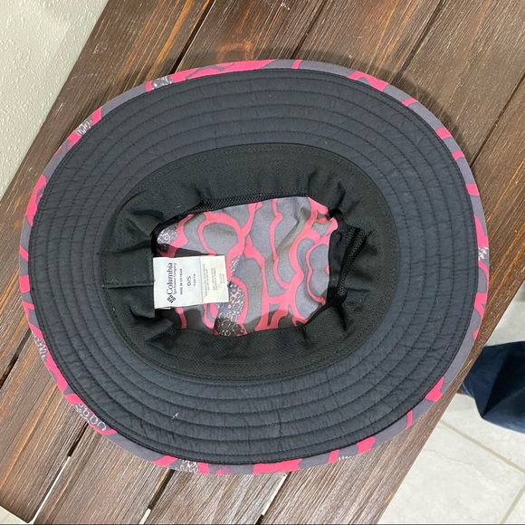 Columbia Hat Kids Omni Shade Hat Camo Sun One Size Camo Pink and gray breathable - Picture 4 of 5